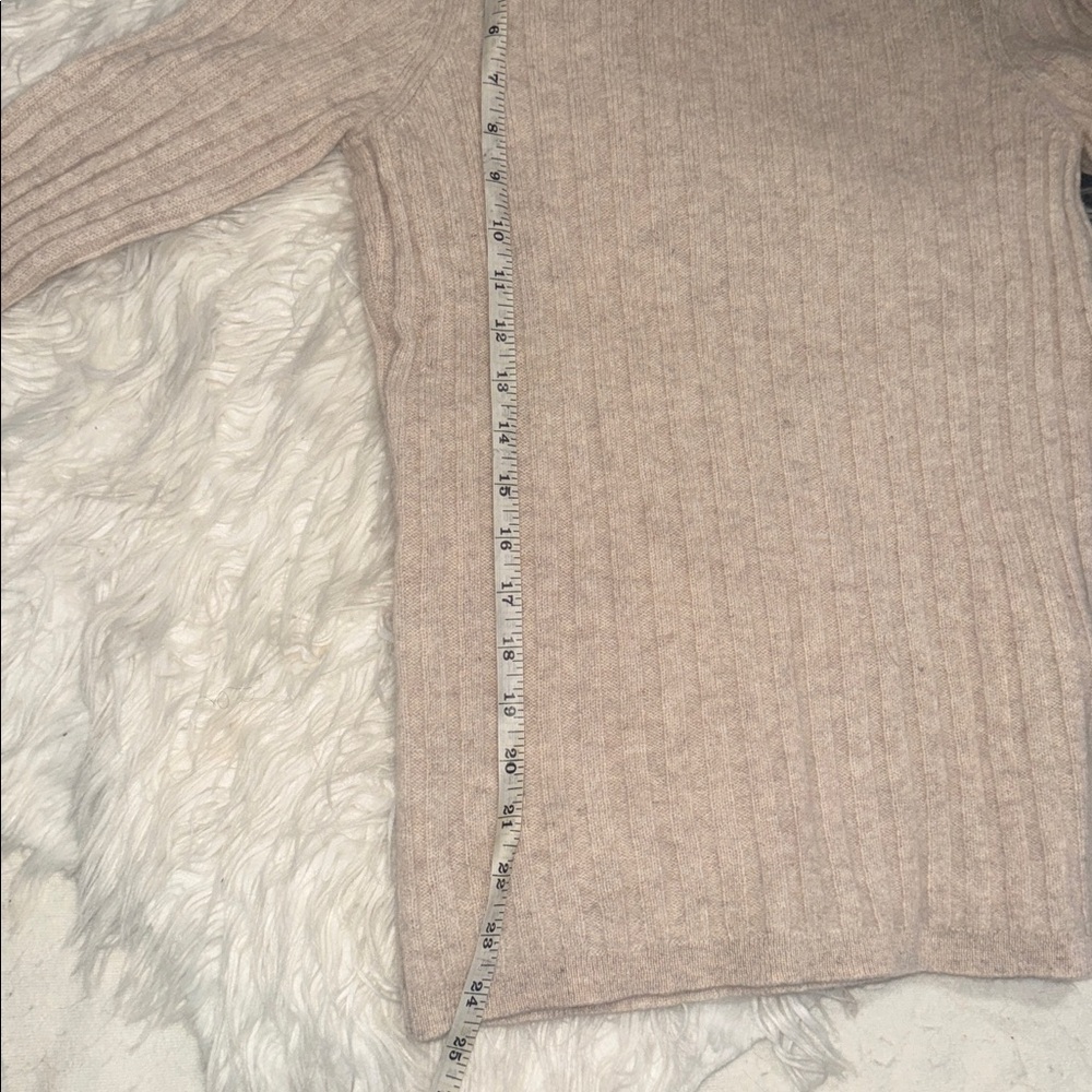 NAAM Lightweight Cashmere Ribbed Sweater - Picture 12 of 12